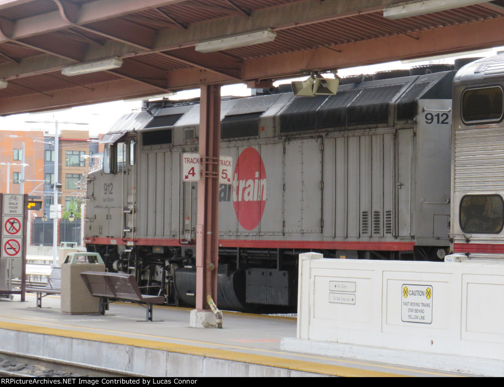 Caltrain 912